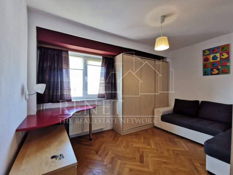 Apartament Central, bloc Casa Cartii