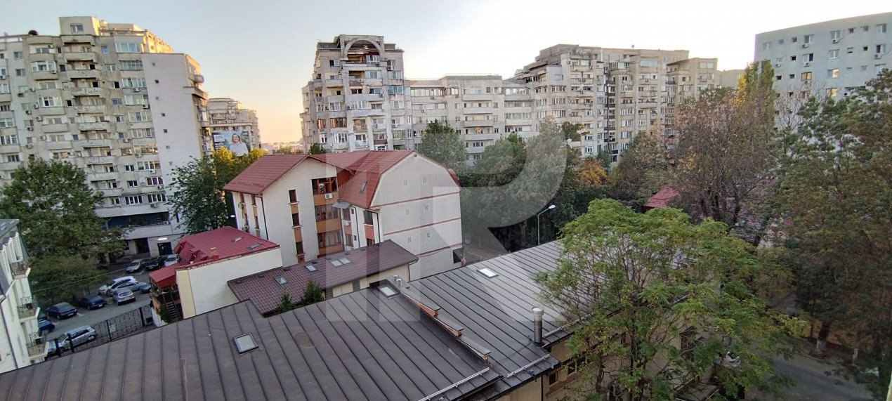 ALBA IULIA 3 CAMERE LUX 99 MP, PARCARE SUBTERANA!