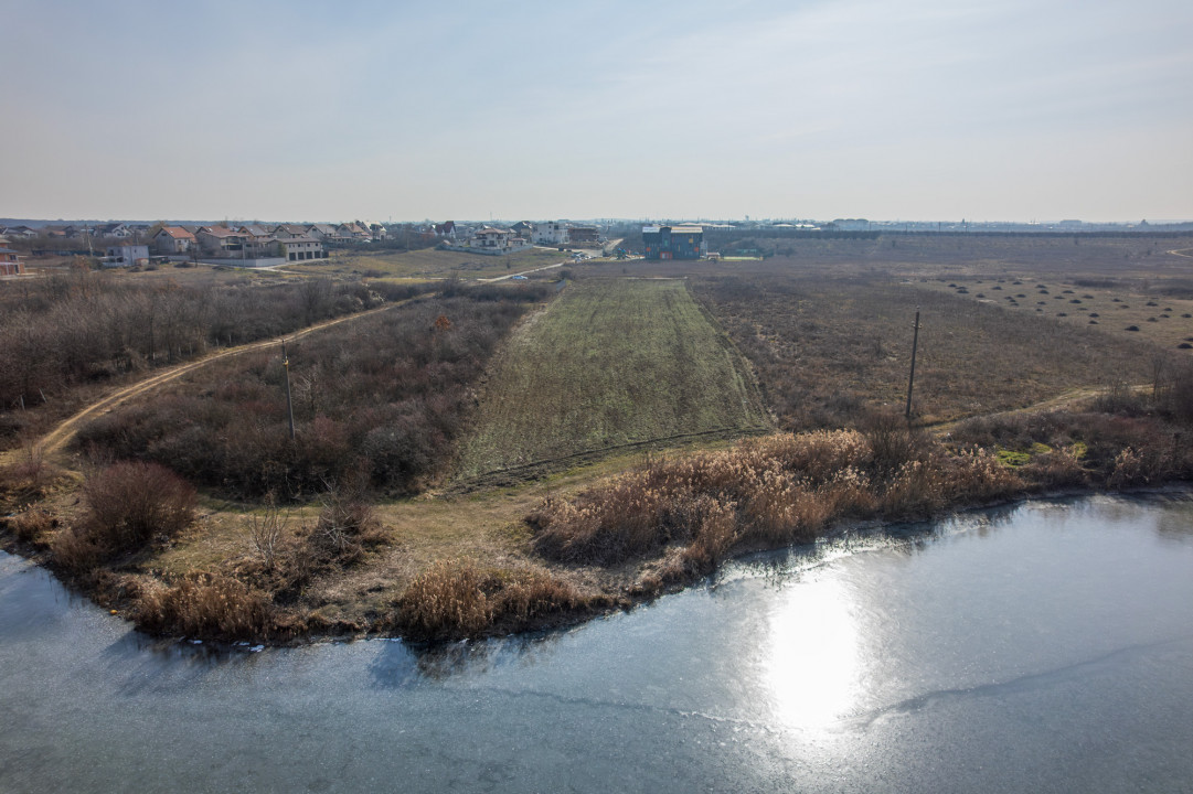 MOGOSOAIA - MARTHA BIBESCU, TEREN 5300 MP, DESCHIDERE 30 M LA LAC!