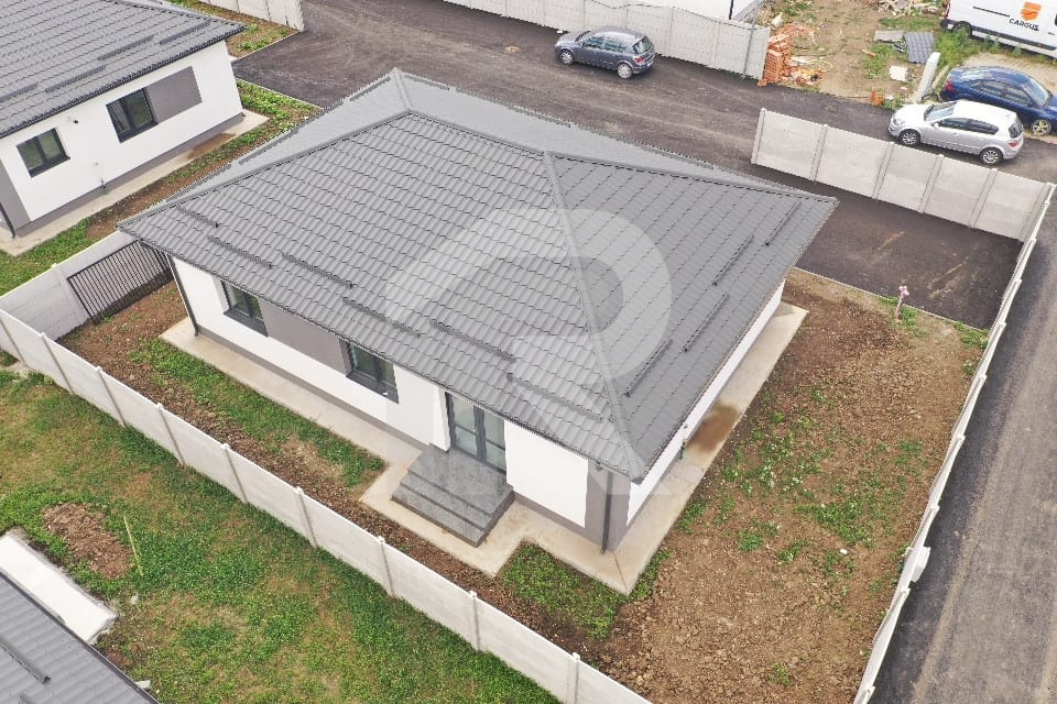 Casa individuala, 4 camere+ parcare, curte proprie 380 mp Bragadiru