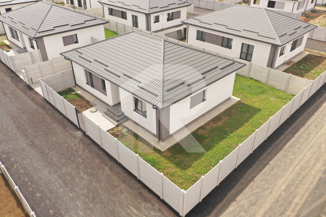 Casa individuala, 4 camere+ parcare, curte proprie 380 mp Bragadiru