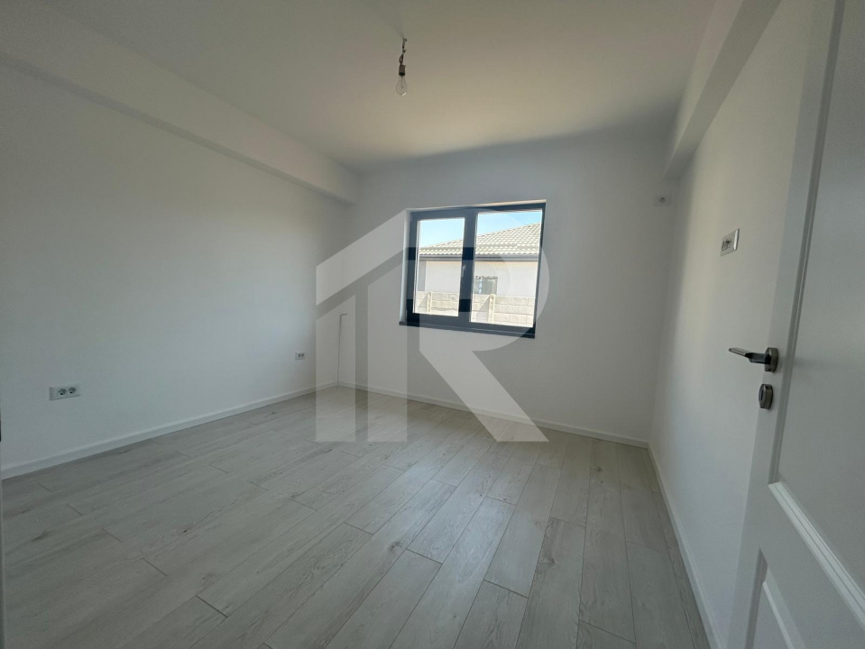 Casa individuala, 4 camere+ parcare, curte proprie 380 mp Bragadiru