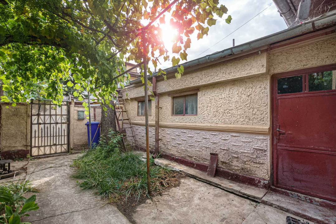 COLENTINA - POEZIEI, CASA RENOVABILA 120 MP, LOT 243 MP! 