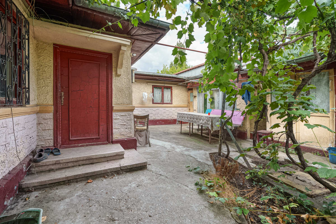 COLENTINA - POEZIEI, CASA RENOVABILA 120 MP, LOT 243 MP! 