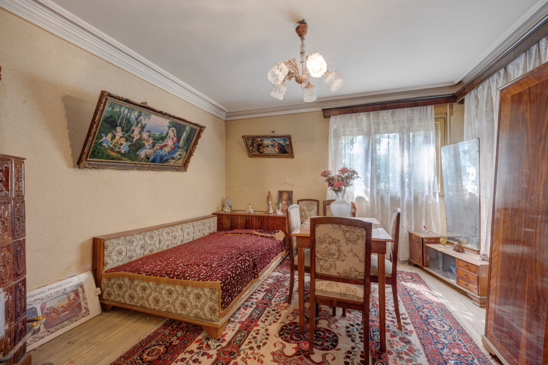 CHIAJNA - CASA RENOVABILA 129 MP, LOT 690 MP!