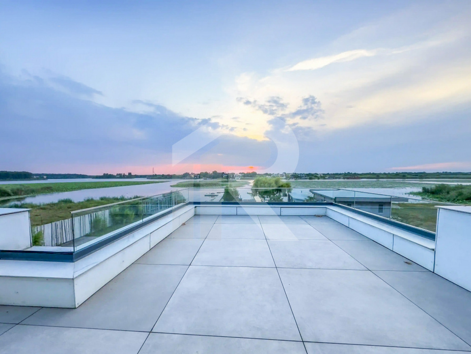 Pe Malul Snagovului, Unde Luxul Devine Cotidian