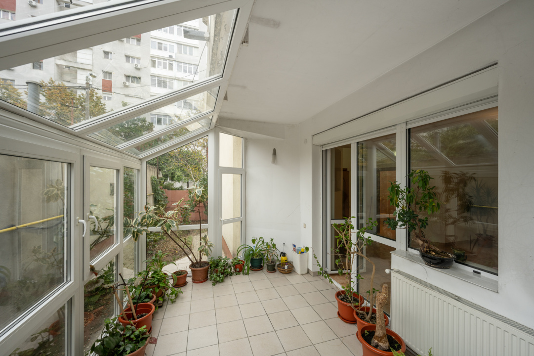 Vila de vanzare Domenii-Ion Mihalache