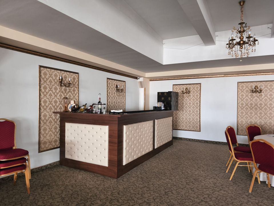 Spațiu evenimente tip ballroom, 440 mp + 1000 mp parcare privata