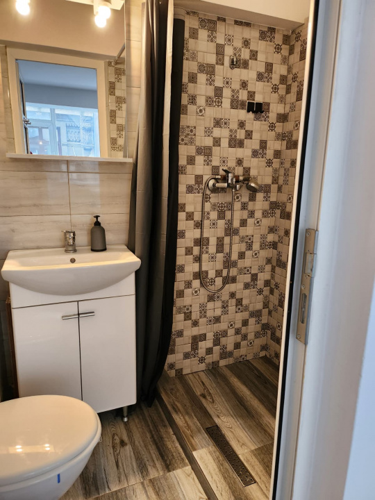 Garsonieră ultracentrală Ion Brezoianu, Cismigiu, Lipscani, Universitate 450 eur