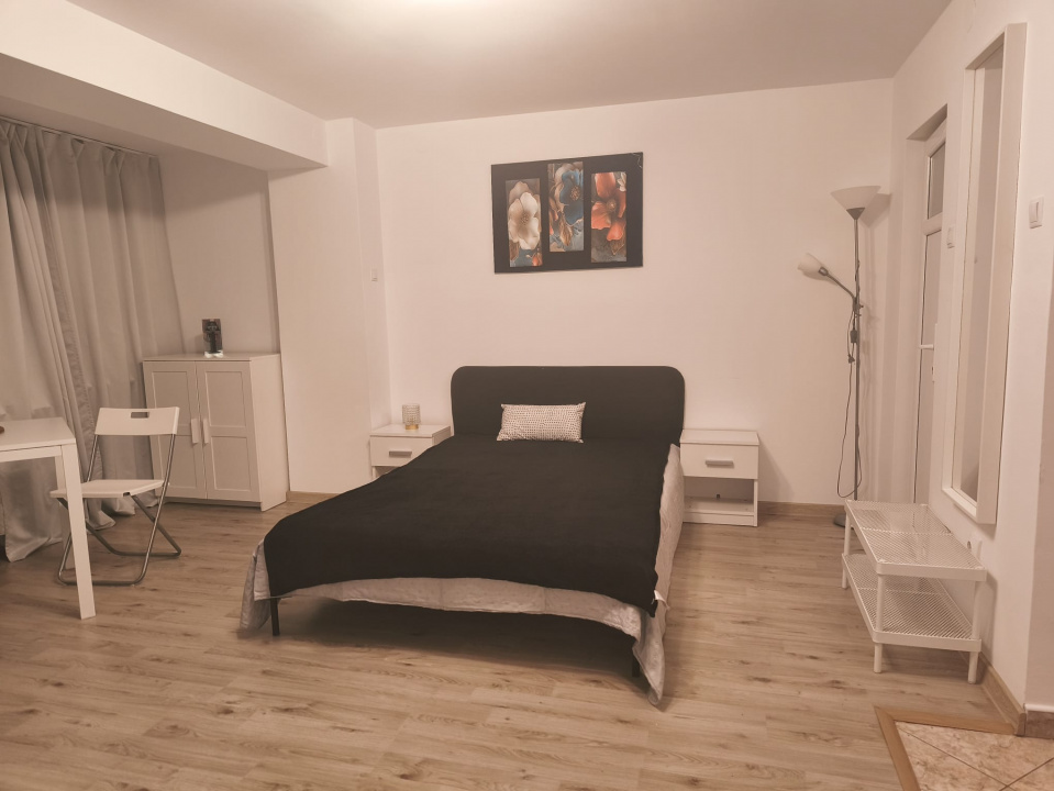 Garsonieră ultracentrală Ion Brezoianu, Cismigiu, Lipscani, Universitate 450 eur