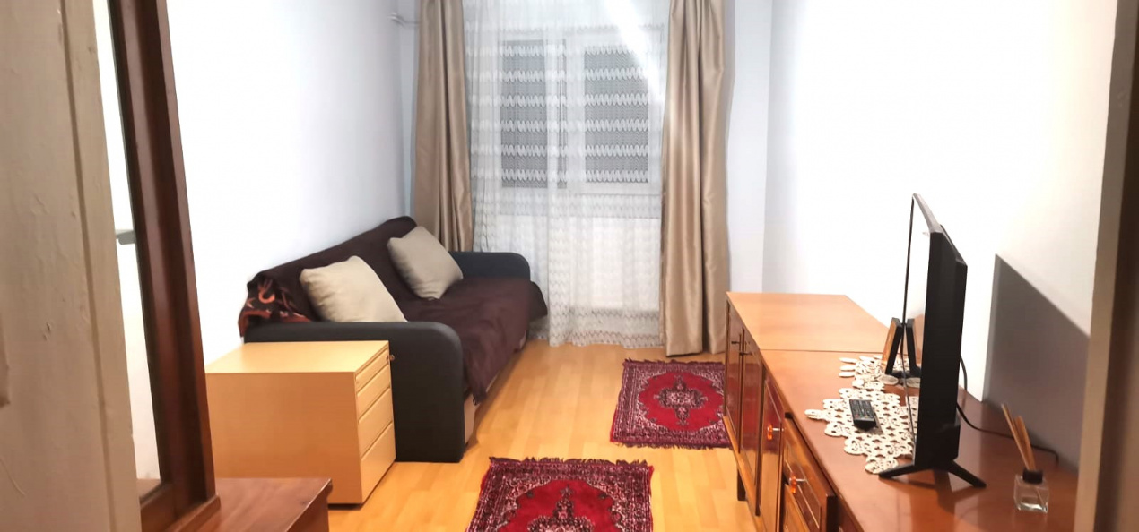 Inchiriez apartament cu 1 camera la curte, intrare separata Sos. Chitila Sect 1