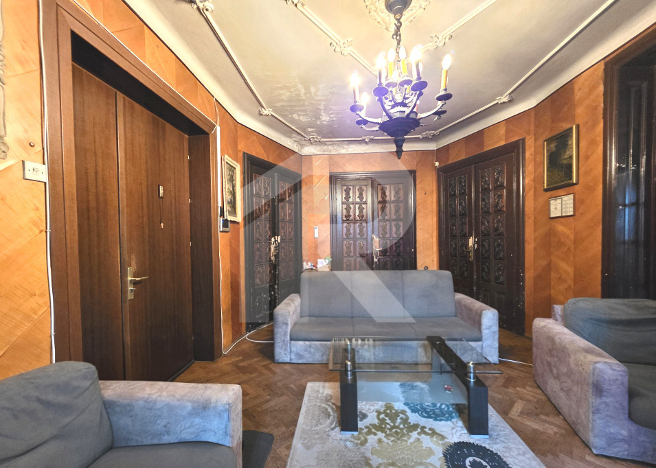 Apartament in Vila, 5 camere,  Alexandru Philippide 4, de renovat