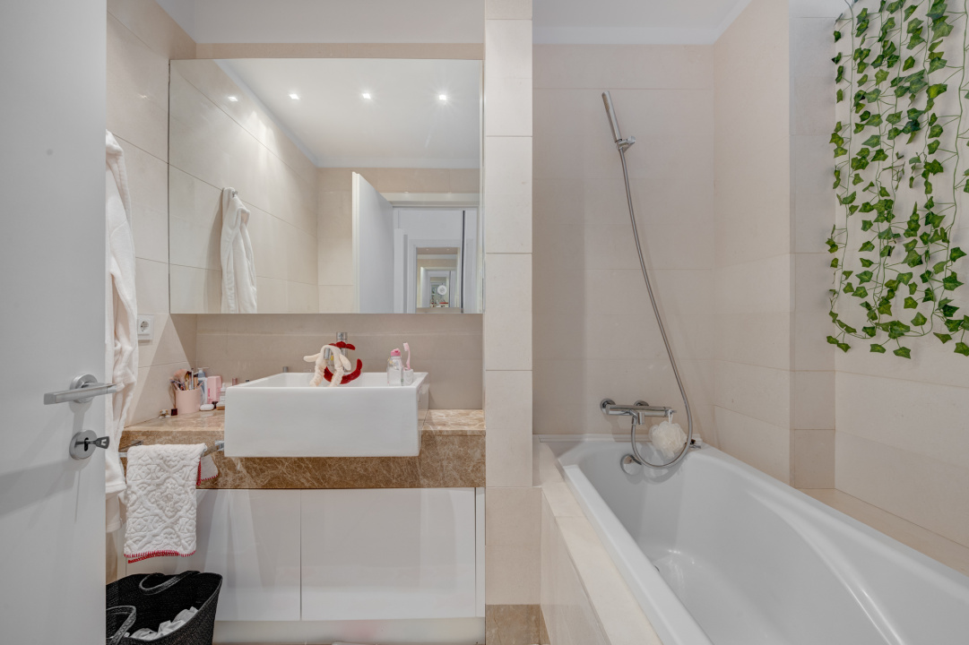 CORBEANCA - ROSE GARDEN, VILA 500 MP, LOT 1100 MP, LA CHEIE!