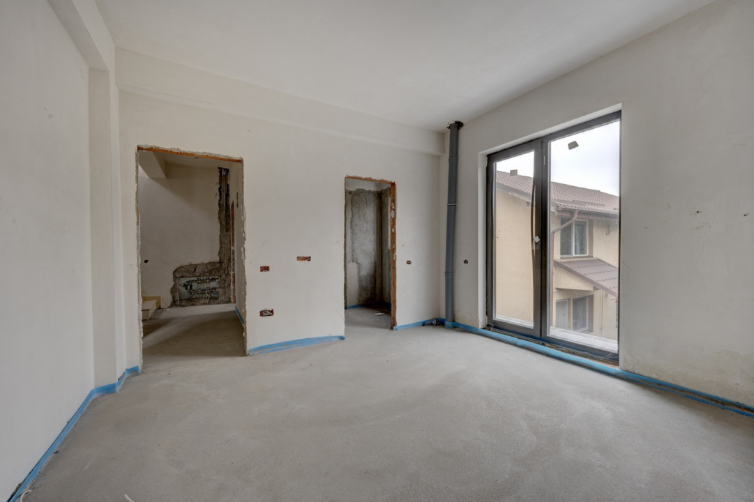 Se preda finisata - 4 bai - 3 dormitoare - curte - parcare -  metrou Păcii 