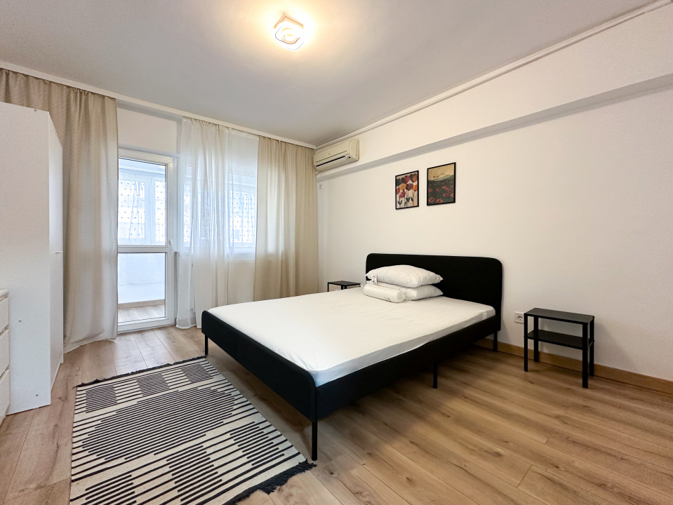 Cel mai scump dar si cel mai frumos 4 camere din Aparatorii Patriei